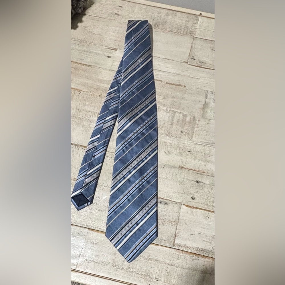 Lanvin Paris 100% Silk Tie Diagonal Stripes
